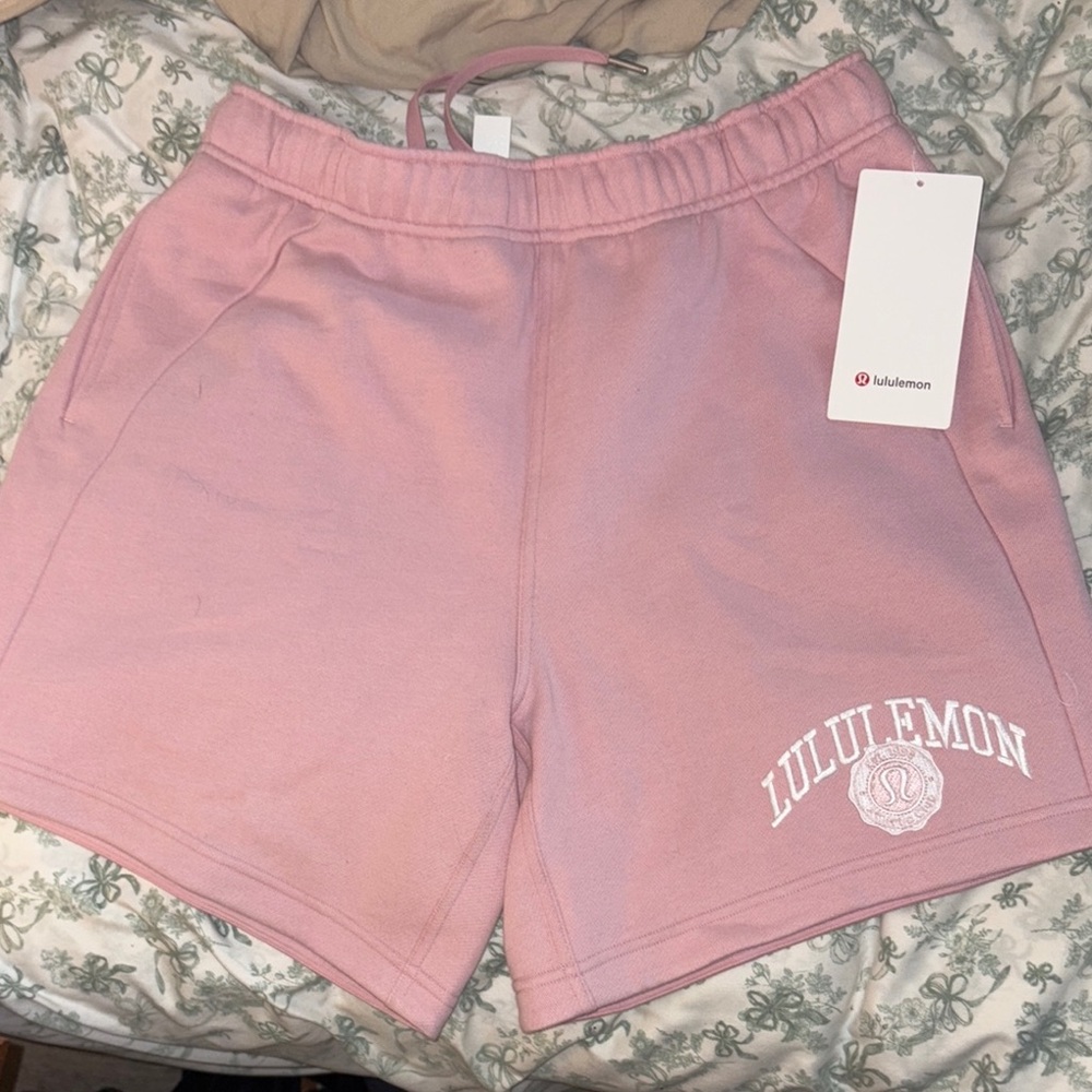 Lululemon Scuba Oversized Shorts Pink Haze